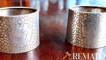 Par de servilleteros de plata
