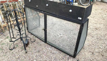 Paraban Chispero Dos Puertas C/ Laterales 1,14 X 0,37 X 0,60 Alto Y Soporte Atizadores
