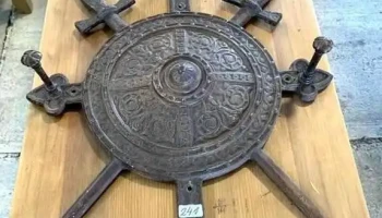 Perchero Escudo Artesanal