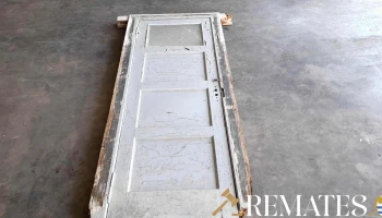 puerta con marco