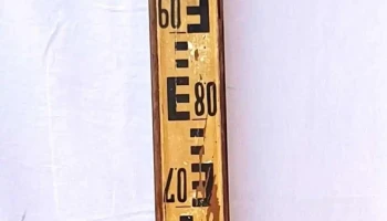 Regla de agrimensor antigua inglesa 4 metros en madera y bronce sana
