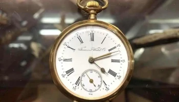 Reloj De Bolsillo Bañado, Escudo Uruguay en Tapa Trasera