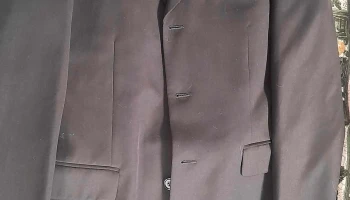 saco de vestir con pantalon y corbata