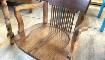 Sillon En Roble Giratorio