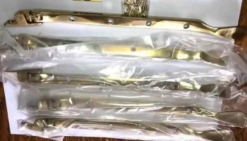 Trabas Para Cortinas En Bronce Con Tornillos De 26 Cms