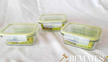 tuper pequeños de vidrio