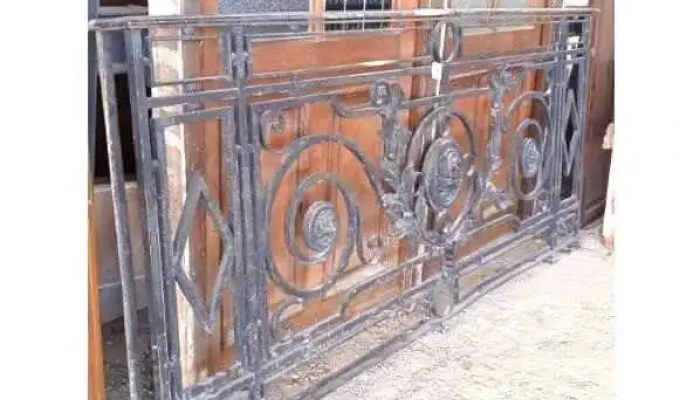 1 balconera antigua