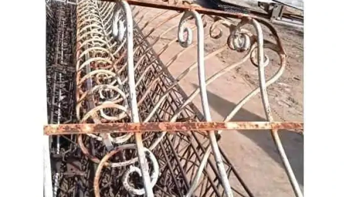 1 balconera de hierro