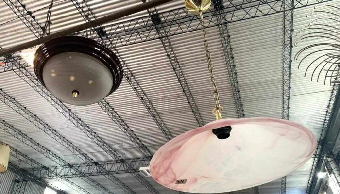 1 Colgante Una Luz Y 1 Plafon