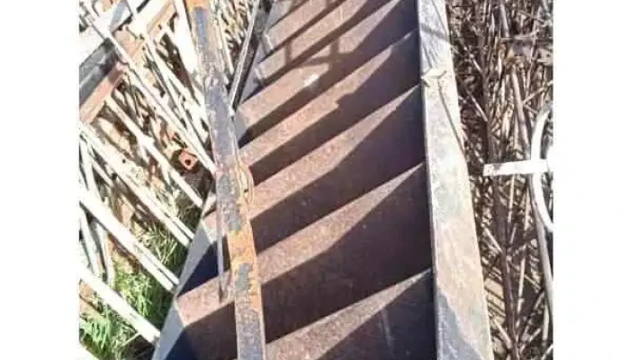 1 Escalera De Hierro -  1 - 13-03-2021