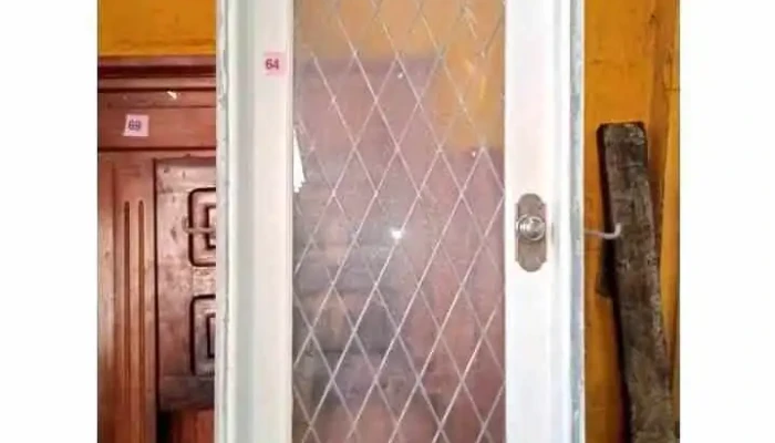 1 puerta con vitreaux