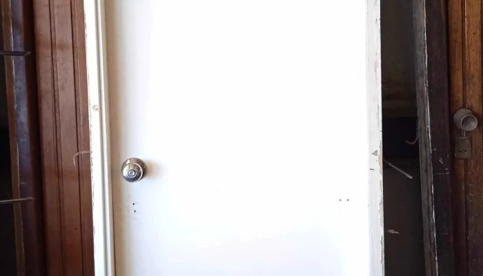 1 puerta de interior