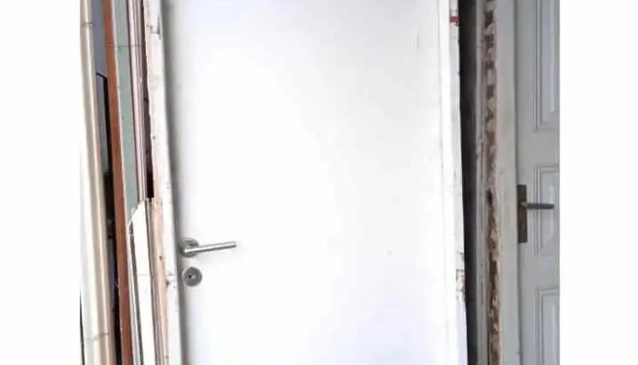 1 puerta interior