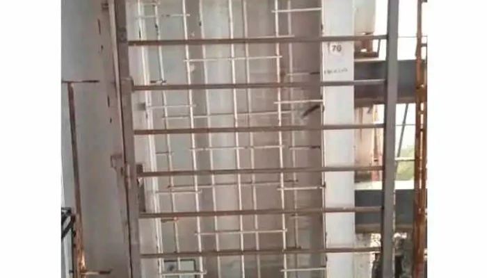 1 puerta reja