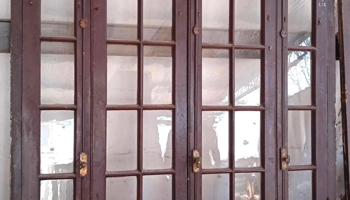 1 puerta ventana de 4 hojas batientes