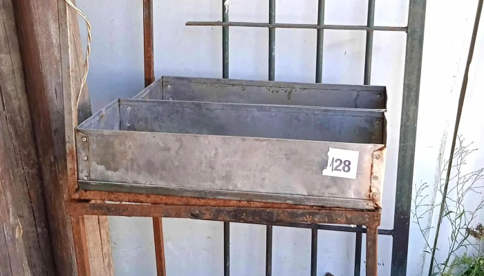 1 Soporte Con Tachos De Ac Inox 1 - 13-03-2021