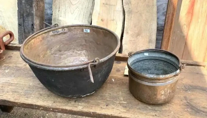 1 Tacho De Cobre( 0,50 Diam) Y Tacho De Bronce ( 0,26 Diam)