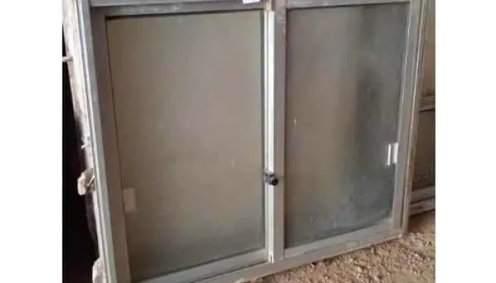 1 Ventana de aluminio