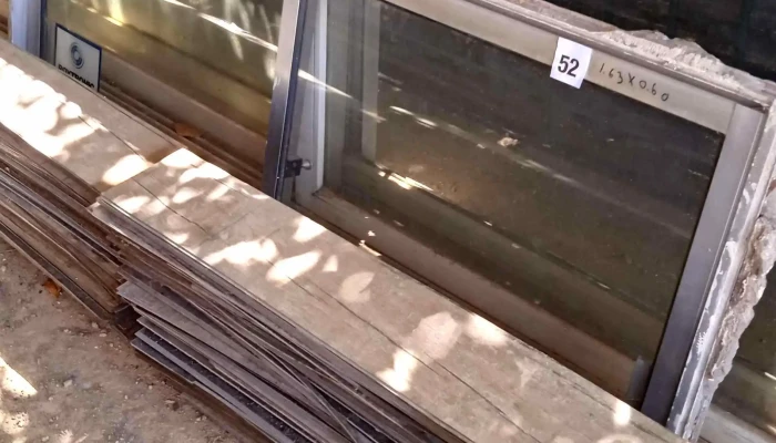 1 Ventana de aluminio