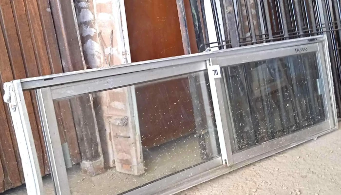 1 ventana de aluminio