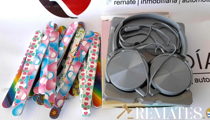 12 Limas Y Auriculares Gris -  1 - 17-06-2021