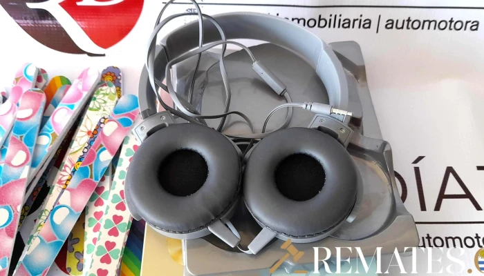 12 Limas Y Auriculares Gris -  2 - 17-06-2021