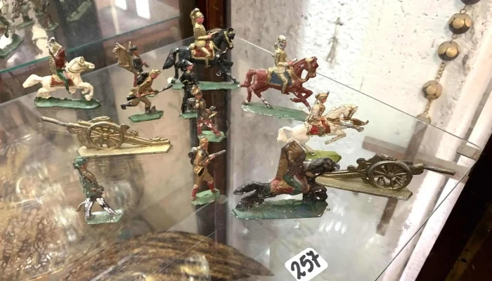 13 Piezas Miniaturas Soldaditos De Plomo -  1 - 06-12-2020