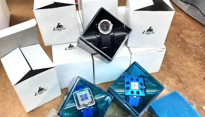 13 Relojes De Adolescentes Variados En 2 - 25-08-2021