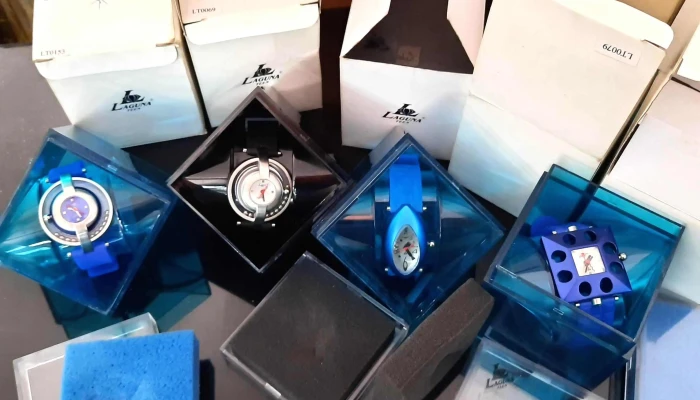 14 Relojes De Adolescentes Variados En 2 - 25-08-2021