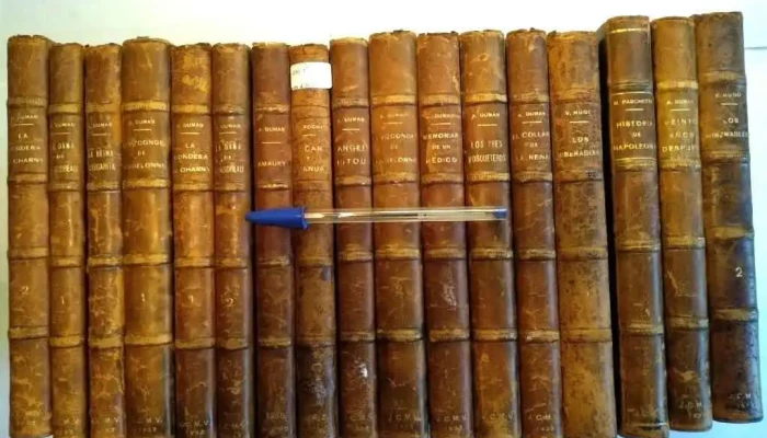 17 libros Tapa de Cuero literatura Clasica: los 3 Mosqueteros, lo Miserables, etc. Edit Sopera