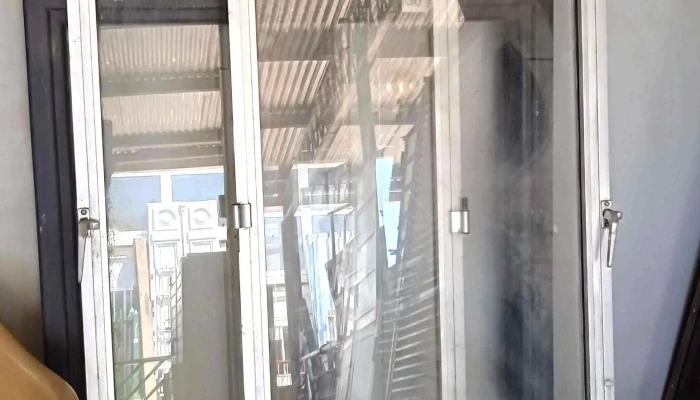 2 hojas de ventana de aluminio