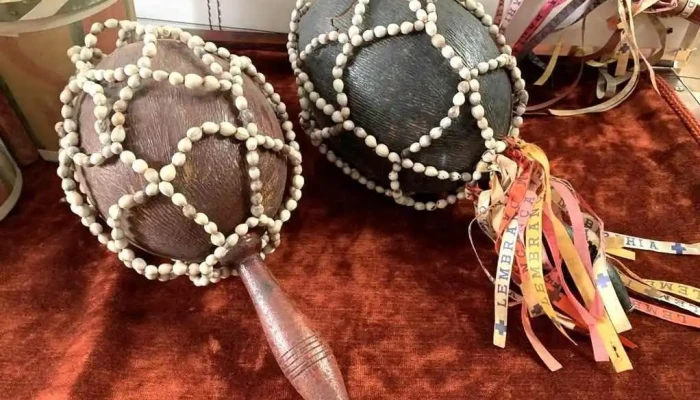 2 Maracas 1 Bongo Decorativo Y Arco Mus 2 - 06-12-2020