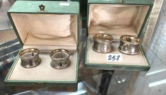 2 Pares De Servilleteros En Estuche