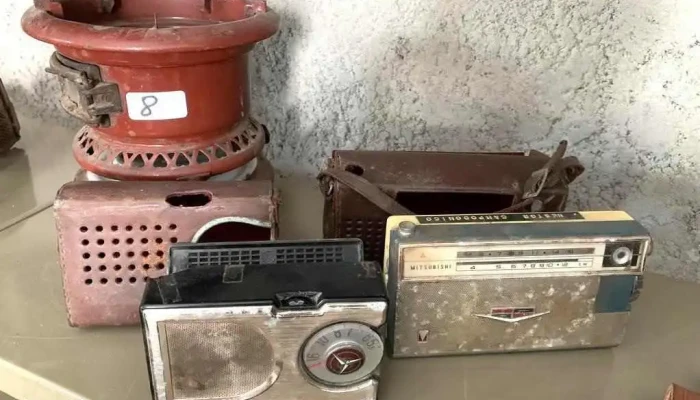 2 Radios Spika Y Mitsubishi C Estuche 2 - 06-12-2020