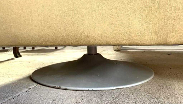 2 Sillones En Cuero Base Giratoria Viol 7 - 06-12-2020