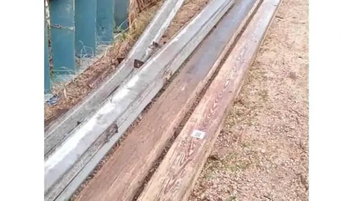 2 vigas de pinotea