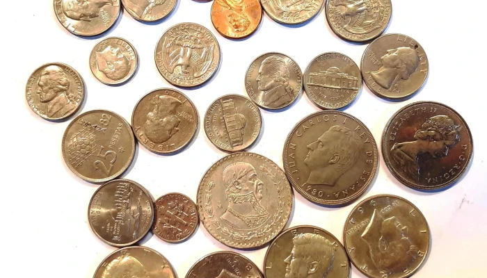 25 Monedas Variadas Algunas De Plata 2 - 05-06-2021
