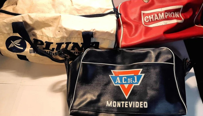 3 Bolsos Depostivos 2 De Cuero Champion 2 - 05-06-2021