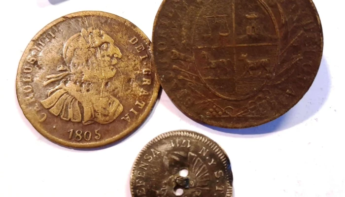3 Botones 1 De Plata 1711 Otro De Bron 1 - 05-06-2021