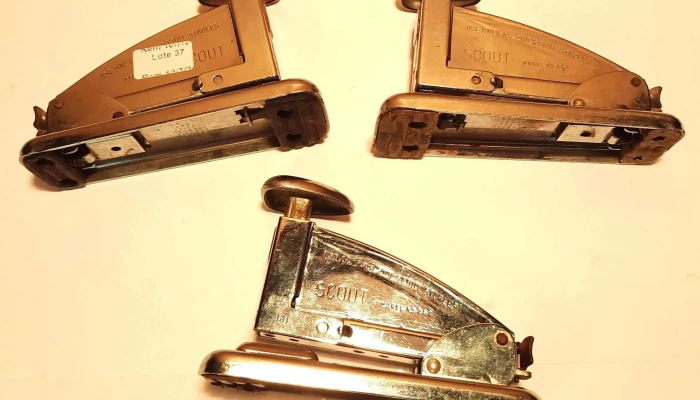 3 engrampadoras Scout completas