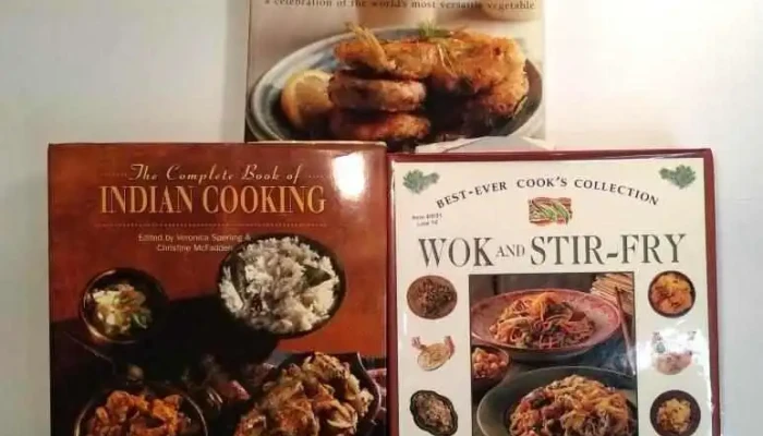 3 libros sobre papas, comida india y wok en ingles