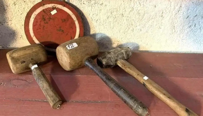 3 Macetas Carpintero Y Señal Ferroviaria