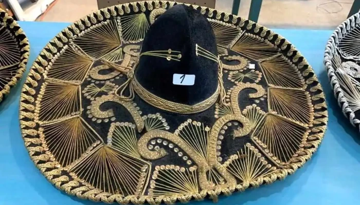 3 Sombreros Mexicanos O60 Diam 2 - 06-12-2020