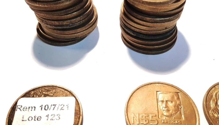 30 Monedas De 5 Pesos Uruguayas 1975 2 3 - 05-06-2021
