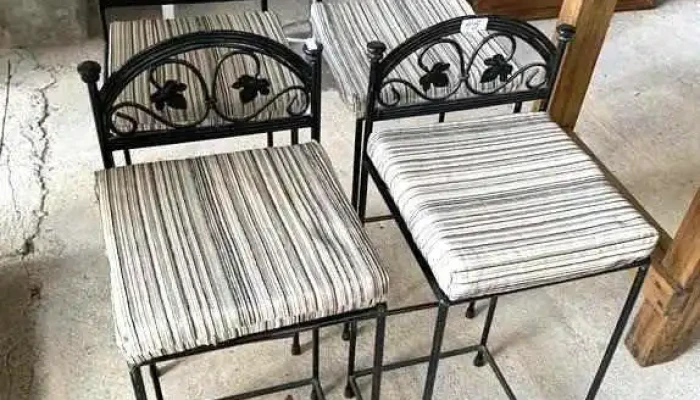 4 Butacas Altas En Hierro Con Almohadone 1 - 06-12-2020