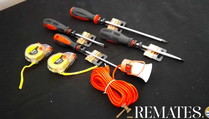 4 Destornilladres Portatil Y 2 Cintas M 1 - 17-06-2021