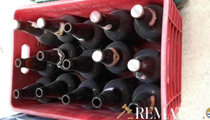 4 Esqueletos De Casilleros Y Botellas Va 3 - 17-06-2021