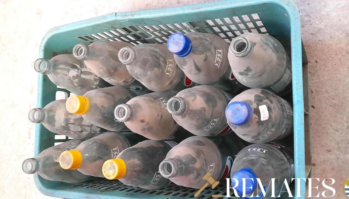 4 Esqueletos De Casilleros Y Botellas Va 6 - 17-06-2021