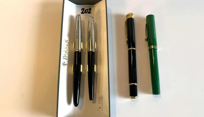 4 Plumas Parker Y Otras -  1 - 06-12-2020