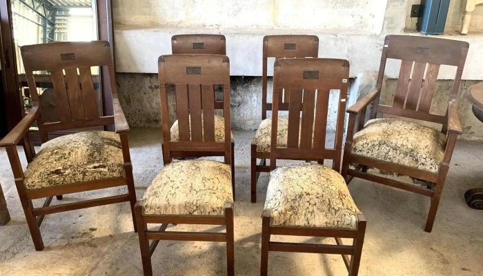 4 Sillas Y 2 Sitiales En Petiribi